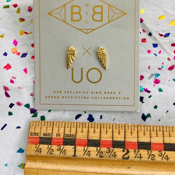 Urban Outfitters x Bing Bang Wings Earrings Studs - Picture 3 of 3